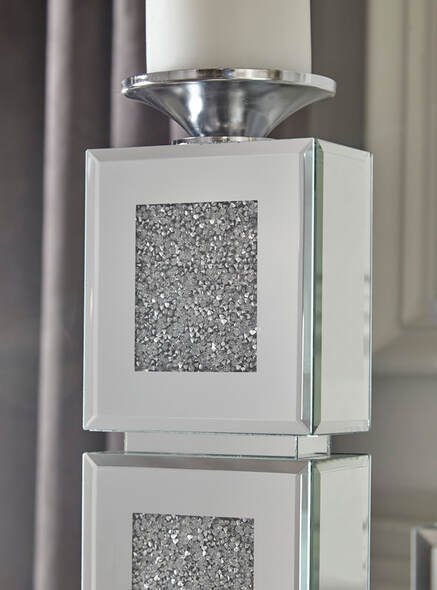 A2000411 - Candle Holder Set