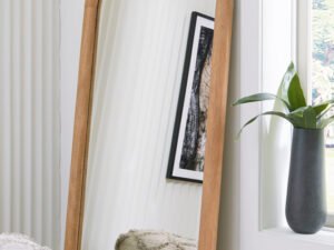 A8010323 Floor Mirror